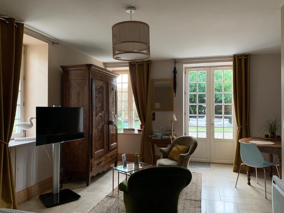 Studio En Ville Et Campagne Louhans Esterno foto