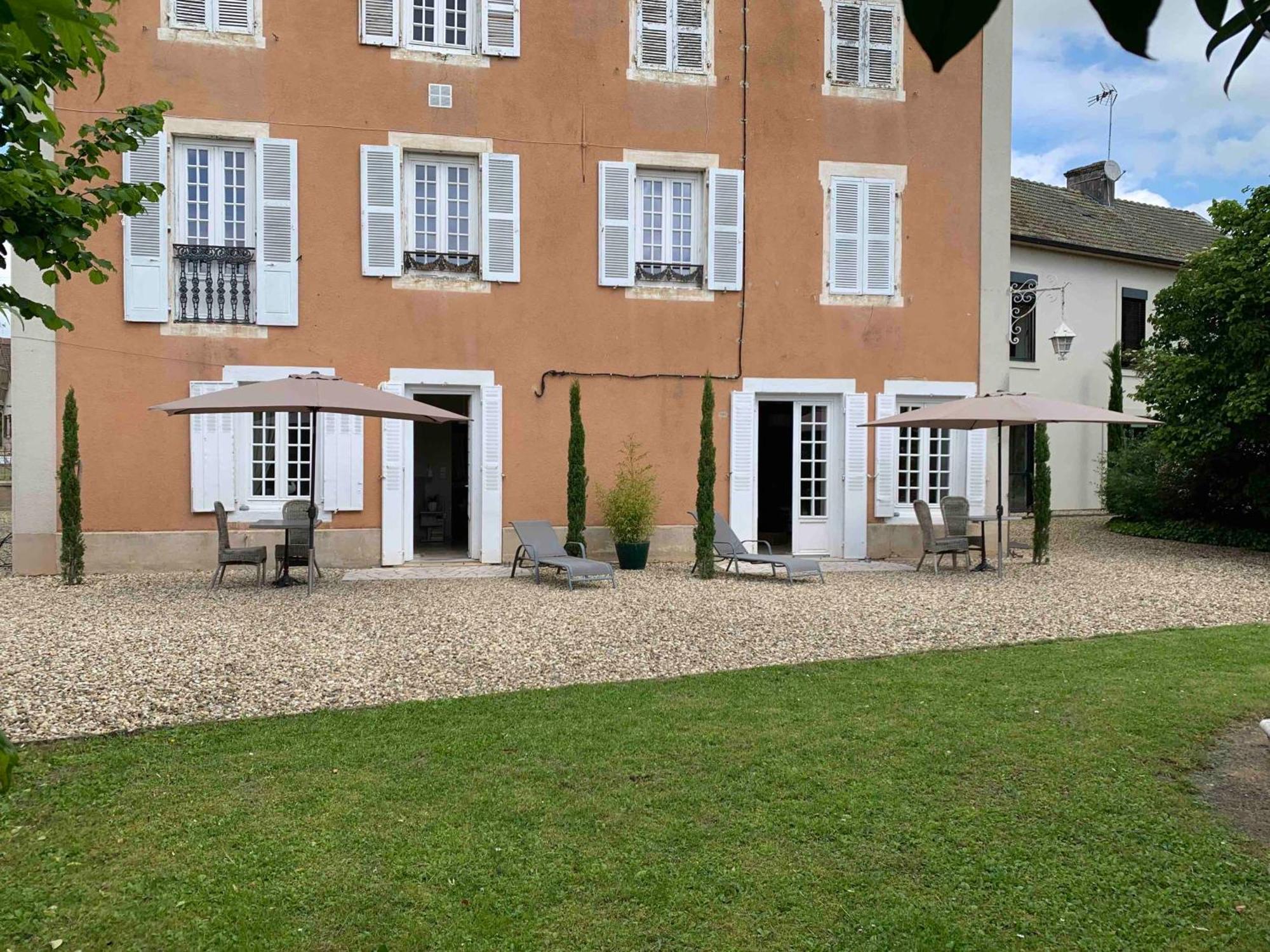 Studio En Ville Et Campagne Louhans Esterno foto